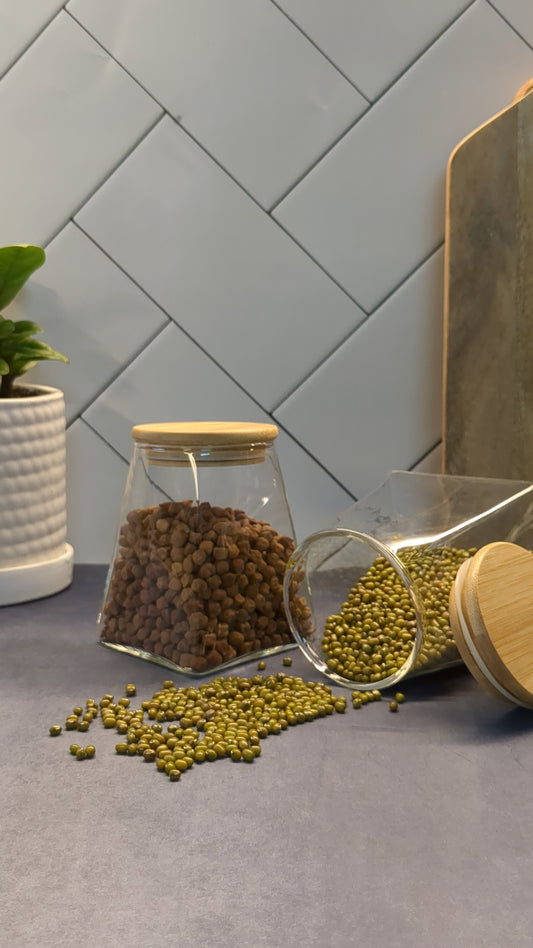 Glass jars,Airtight containers,Food storage,jars,Clear jars,Spice jars,Pantry organization,Kitchen organization,Herbs and spices,Dry goods,Home storage,Kitchen storage,Container set,,BPA-free,Eco-friendly jars,Kitchen essentials
