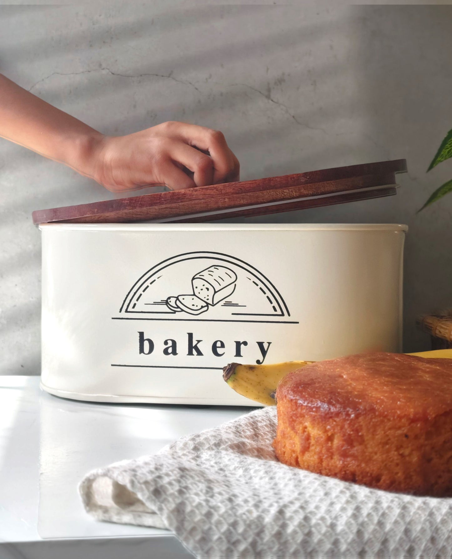 Farmhouse Style Bread Box