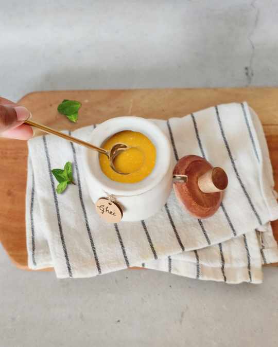 Mini Ghee Jar with Wooden Oil Spreader for Dosa Pan